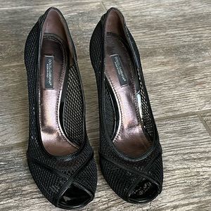 DOLCE & GABBANA black patent leather open toe heels